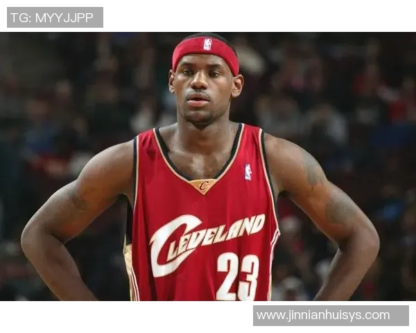 苏莱成为2003年后出生球员中第五位赛季进球20助攻10的优秀球员